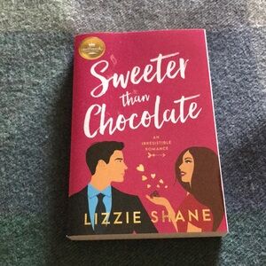 NEW Hallmark Publishing “Sweeter Than Chocolate “ by Lizzie Shane.❤️